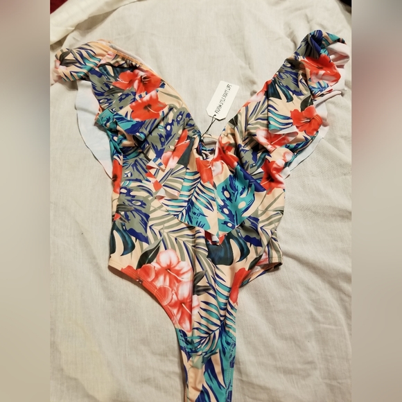 NWT HIGH CUT LEG LOW CUT PADDED SUPER FLIRTY SEXY MONOKINI SMALL - Picture 2 of 11